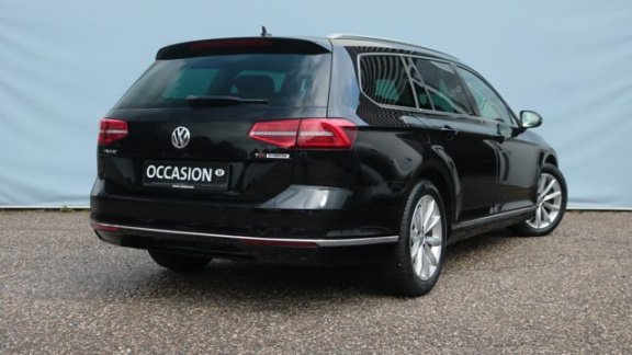 Volkswagen Passat Variant - 1.6 TDI 120pk Highline - 1