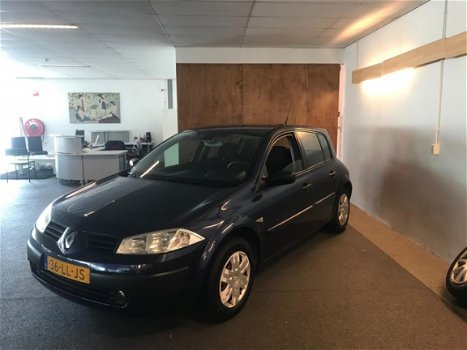 Renault Mégane - 1.6-16V Expression Basis Apk Nw, 2e eigenaar, Cruise, Airco, trekhaak, N.A.P, Nette - 1