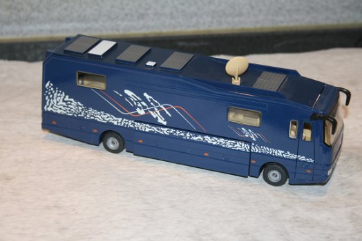 Supergrote Camper 1/50 Siku - 2