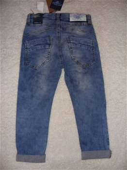 Blue Effect jeans 3/4 model 140 - 2