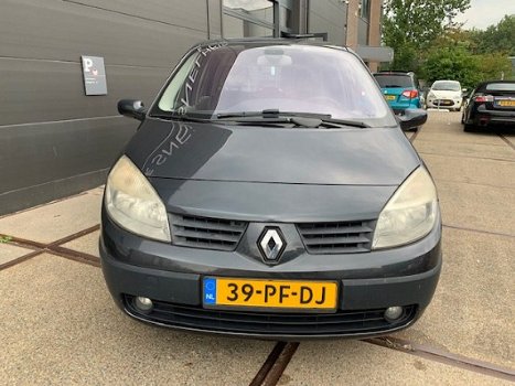 Renault Scénic - 1.6-16V Expression Basis Nieuwe distributie en waterpomp - 1