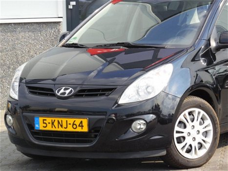 Hyundai i20 - 1.4 CRDi Business Edition NETTE AUTO AIRCO (bj2012) - 1