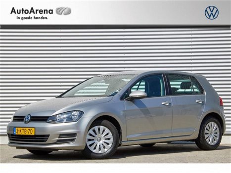 Volkswagen Golf - 1.2 Tsi 105pk Trendline, Navigatie, Cruise + climate control, Telefoon - 1