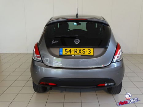 Lancia Y(psilon) - 0.9 TwinAir Gold - 1