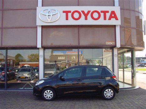 Toyota Yaris - 1.3 VVT-i Now - 1