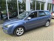Ford Focus Wagon - 1.6 16V First Edition - 1 - Thumbnail