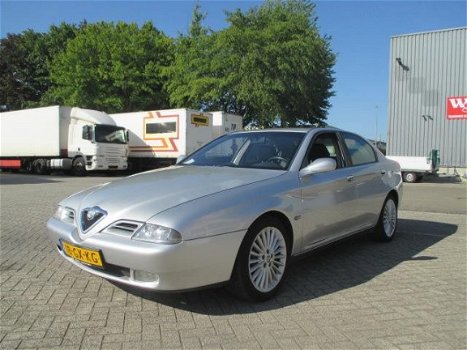 Alfa Romeo 166 - 3.0 V6 Sportronic - 1