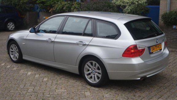 BMW 3-serie Touring - 318i - 1