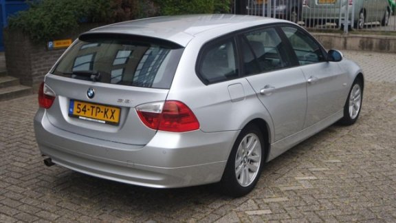 BMW 3-serie Touring - 318i - 1