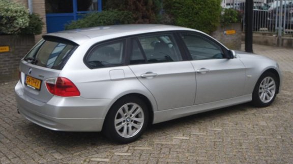 BMW 3-serie Touring - 318i - 1