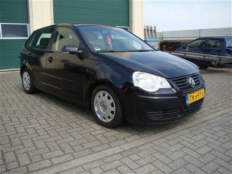 Volkswagen Polo - 1.4-16V Trendline Airco nieuwe APK - 1