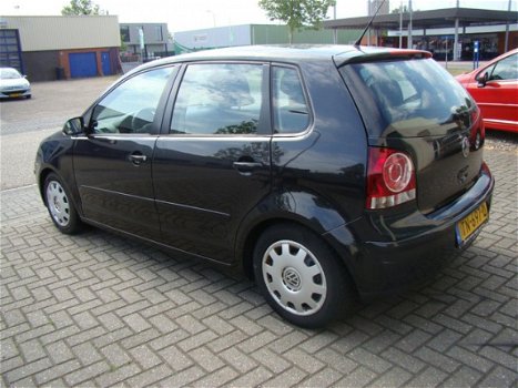 Volkswagen Polo - 1.4-16V Trendline Airco nieuwe APK - 1