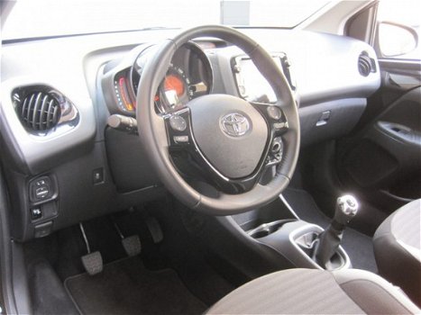 Toyota Aygo - 1.0 VVT-i X-Play + Sportpakket + Carplay - 1
