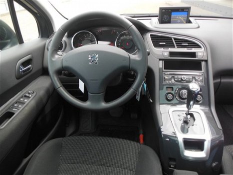 Peugeot 5008 - 1.6 THP Active 5p. AUTOMAAT | Climate control | Cruise control | Navigatie | Panorama - 1