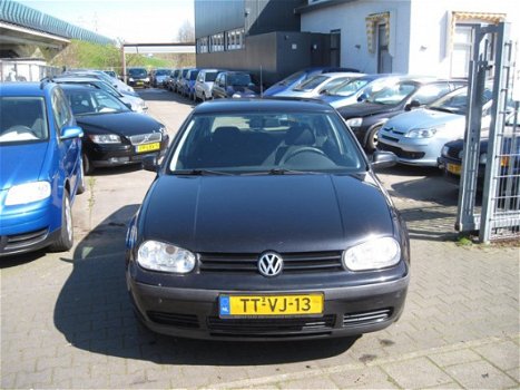 Volkswagen Golf - 1.6 Comfortline 5drs elek pak nap apk - 1