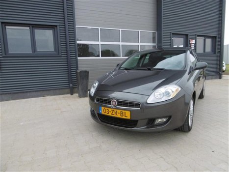 Fiat Bravo - 1.4 Corporate Airco Clima CruiseControl 90.455 Km - 1