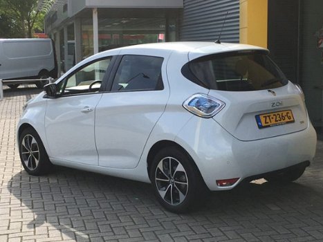 Renault Zoe - R90 Intens ZE40 / batterijhuur / 300 km actieradius / R-Link NAVI / 23.000 km - 1