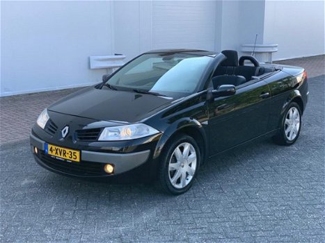 Renault Mégane coupé cabriolet - 1.6-16V *KARMANN uitvoering* Zeer Netjes - 1