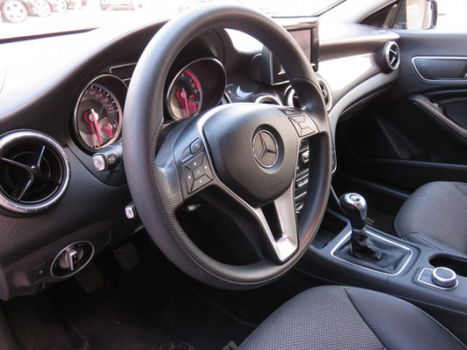 Mercedes-Benz CLA-Klasse - 180 BE Edition Carlsson , Navi , Cruise - 1