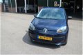 Volkswagen Up! - 1.0 take up BlueMotion met Airco - 1 - Thumbnail