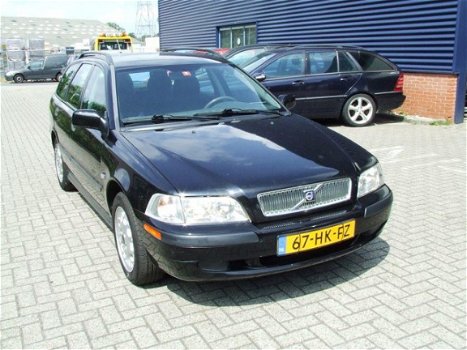 Volvo V40 - 1.8 Europa - 1