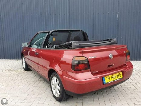 Volkswagen Golf Cabriolet - 1.8 Trendline - 1