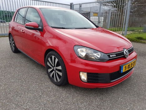 Volkswagen Golf - 2.0 GTD - 1