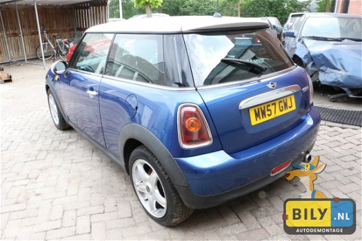 In onderdelen MINI R56 cooper '07 zijschade BILY bmw autodemontage - 2