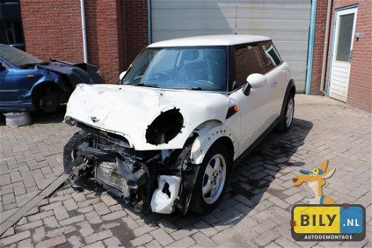 In onderdelen MINI R56 cooper '07 BILY bmw autodemontage - 1