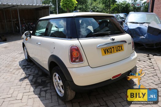 In onderdelen MINI R56 cooper '07 BILY bmw autodemontage - 2