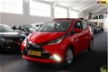 Toyota Aygo - 1.0 VVT-i x-wave Cabrio LED 5-Deurs 39491km 2015 LM Velgen Cruice Controle Camera Cabr - 1 - Thumbnail