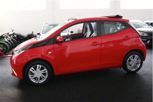 Toyota Aygo - 1.0 VVT-i x-wave Cabrio LED 5-Deurs 39491km 2015 LM Velgen Cruice Controle Camera Cabr - 1