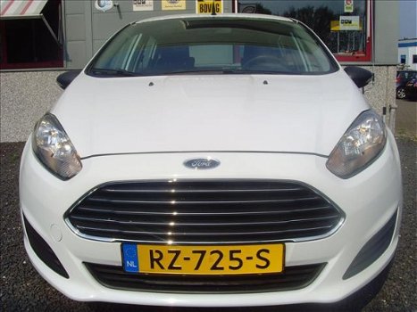 Ford Fiesta - 1.25i Champion, 5-Drs, Airco, Sportvelgen met nieuwe banden, Boekjes, - 1