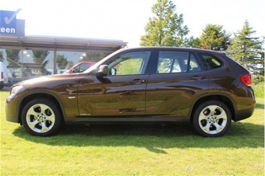 BMW X1 - S DRIVE 1.8I *Cruise control, Climate control, Navi, Park. sensoren, Trekhaak - 1