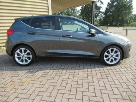 Ford Fiesta - 1.0 EcoBoost Vignale Automaat [fm navi, ecc, pano schuifdak, 17``lmv, camera, pdc ] - 1