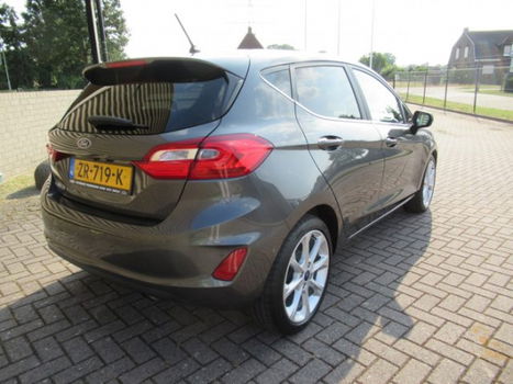 Ford Fiesta - 1.0 EcoBoost Vignale Automaat [fm navi, ecc, pano schuifdak, 17``lmv, camera, pdc ] - 1