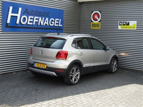 Volkswagen Polo - 1.2 TSI Cross Navigatie Geregelde airco - 1