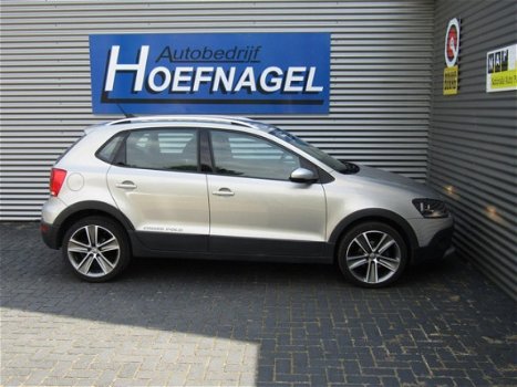 Volkswagen Polo - 1.2 TSI Cross Navigatie Geregelde airco - 1