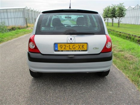 Renault Clio - 1.2-16V Dynamique Met Nieuwe Apk - 1