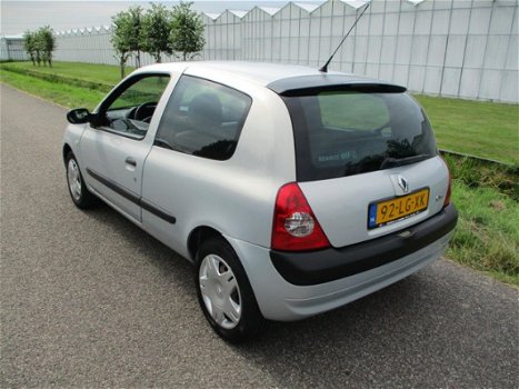 Renault Clio - 1.2-16V Dynamique Met Nieuwe Apk - 1