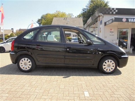 Citroën Xsara Picasso - 1.6i-16V Exclusive - 1