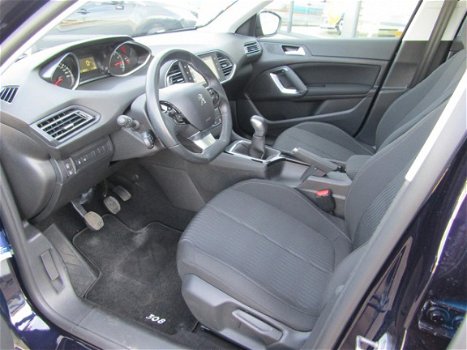 Peugeot 308 - 1.2 110 PK NAVI CLIMA 16 - 1