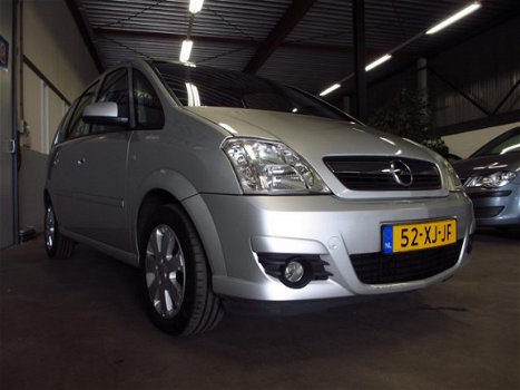 Opel Meriva - 1.6-16V TEMPTATION - 1