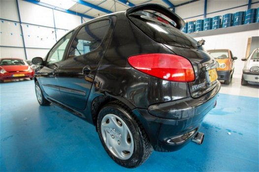 Peugeot 206 - 206; 1.4 5DRS - 1