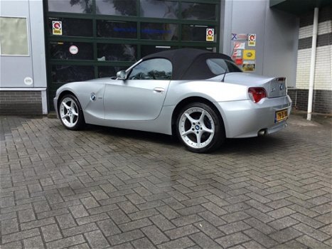 BMW Z4 Roadster - 2.0i Anniversary CARBIO VOORRAAD VOORDEEL VAN €.11400 - 1