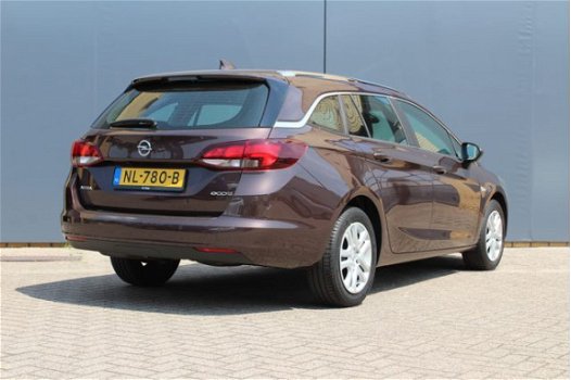 Opel Astra Sports Tourer - 1.0 Online Edition 105pk | Navigatie | Parkeersensoren | Cruise control | - 1