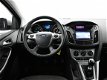 Ford Focus - 1.6 TDCI 5-DEURS + NAVIGATIE / LMV / TREKHAAK / BLUETOOTH - 1 - Thumbnail