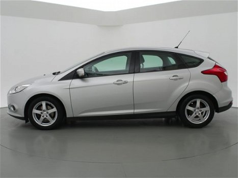 Ford Focus - 1.6 TDCI 5-DEURS + NAVIGATIE / LMV / TREKHAAK / BLUETOOTH - 1