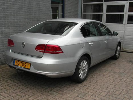 Volkswagen Passat - 1.6 TDI Comfortline BlueMotion Inclusief afleveringskosten - 1