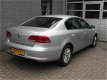 Volkswagen Passat - 1.6 TDI Comfortline BlueMotion Inclusief afleveringskosten - 1 - Thumbnail